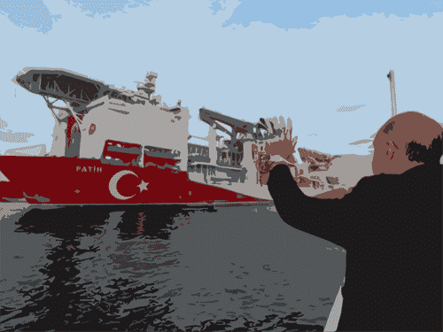 وجهة نظر: لماذا تستعرض تركيا عضلاتها في الخارج؟
